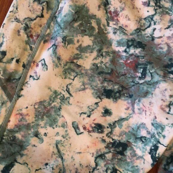 Calvin Klein floral work out pants leggings size large. - Picture 6 of 6